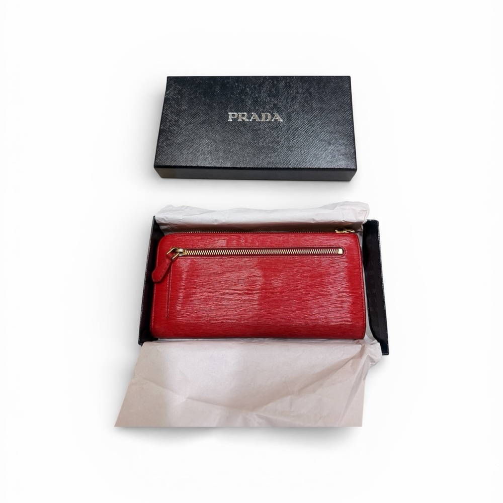 Prada Red Leather Women's Wallet with Box and Authenticity Card-EUC - Picture 6 of 13